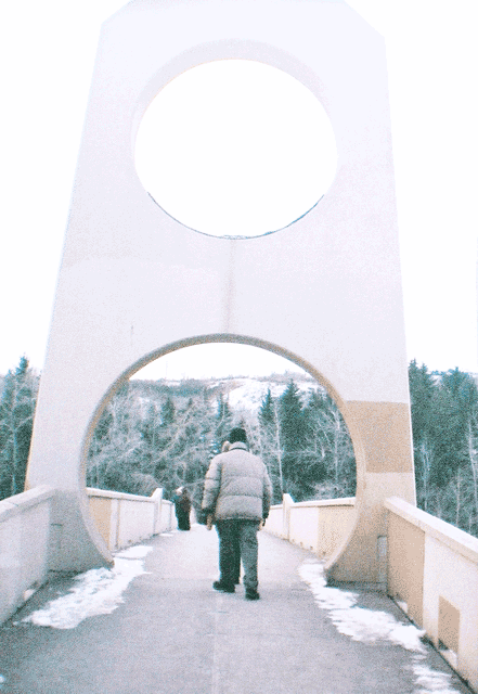 Bridge to Edworthy Park, Calgary, Alberta in January (3D wobble gif).
